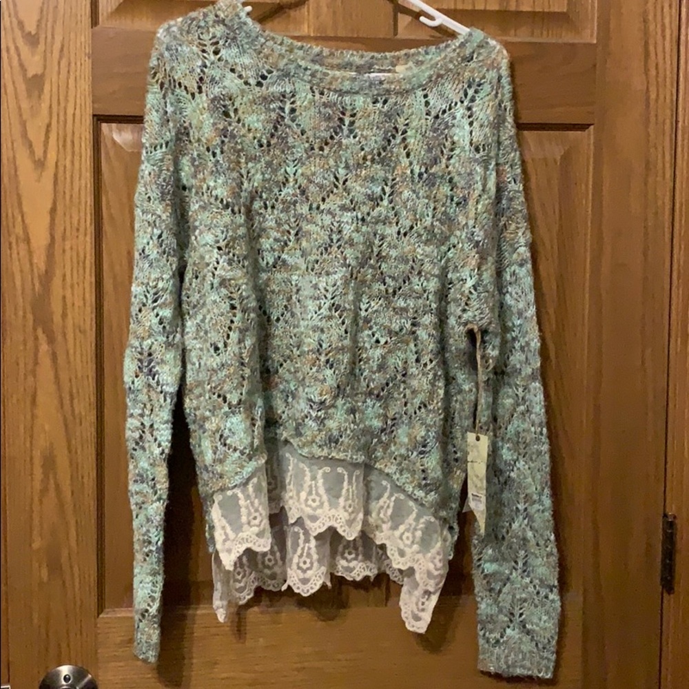 Never used - gimmicks open weave sweater